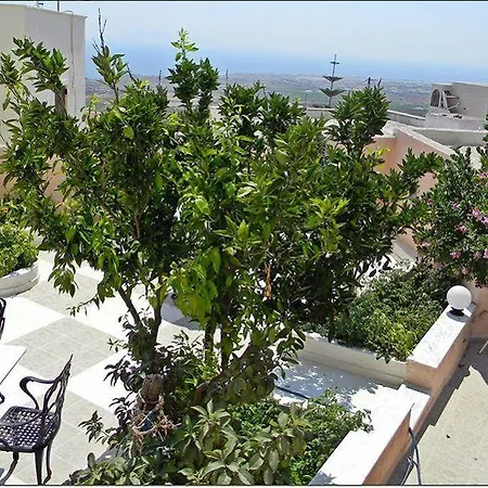 Sky Of Thira 아파트호텔 3*