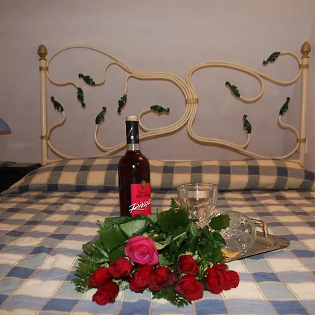 Sky Of Thira Aparthotel 3*